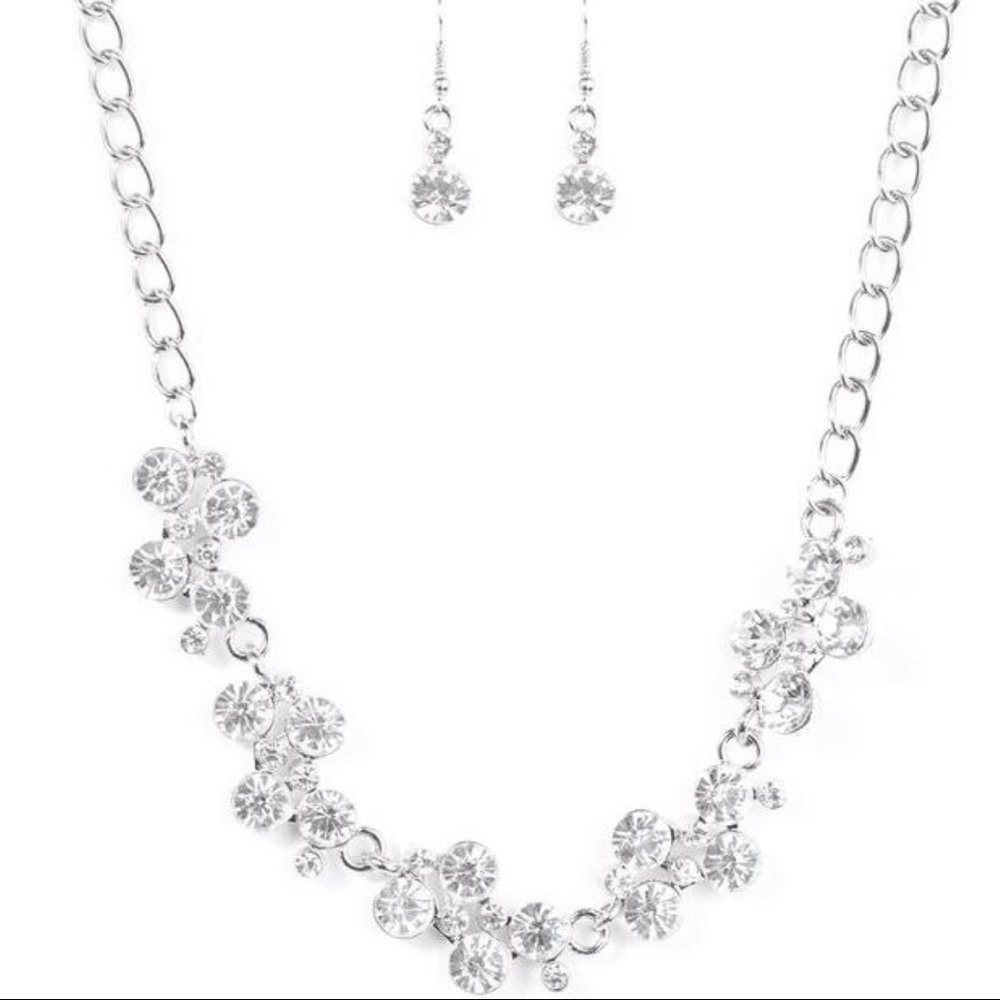 🌹3-pc Set🌹Earrings, Necklace, & Bracelet Set
